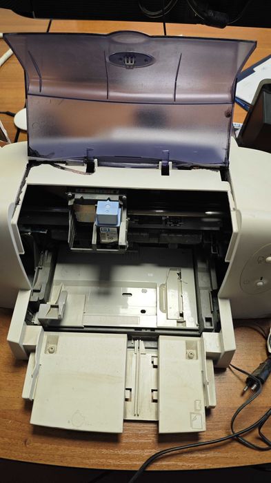 Принтер струйный цветной HP DeskJet 640C