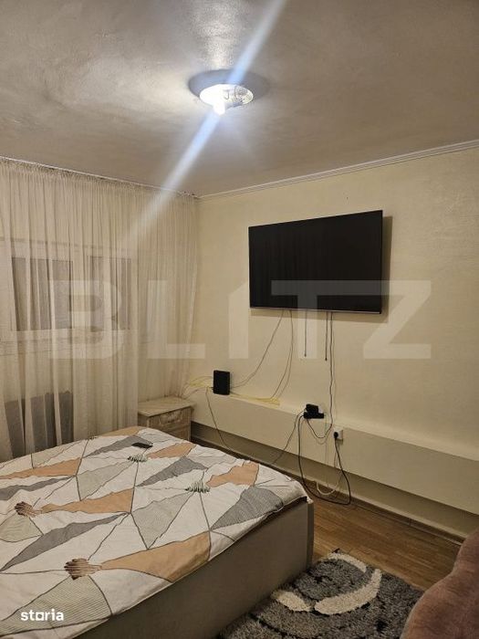 Apartament de vanzare, 2 camere, semidecomandat, zona viaduct