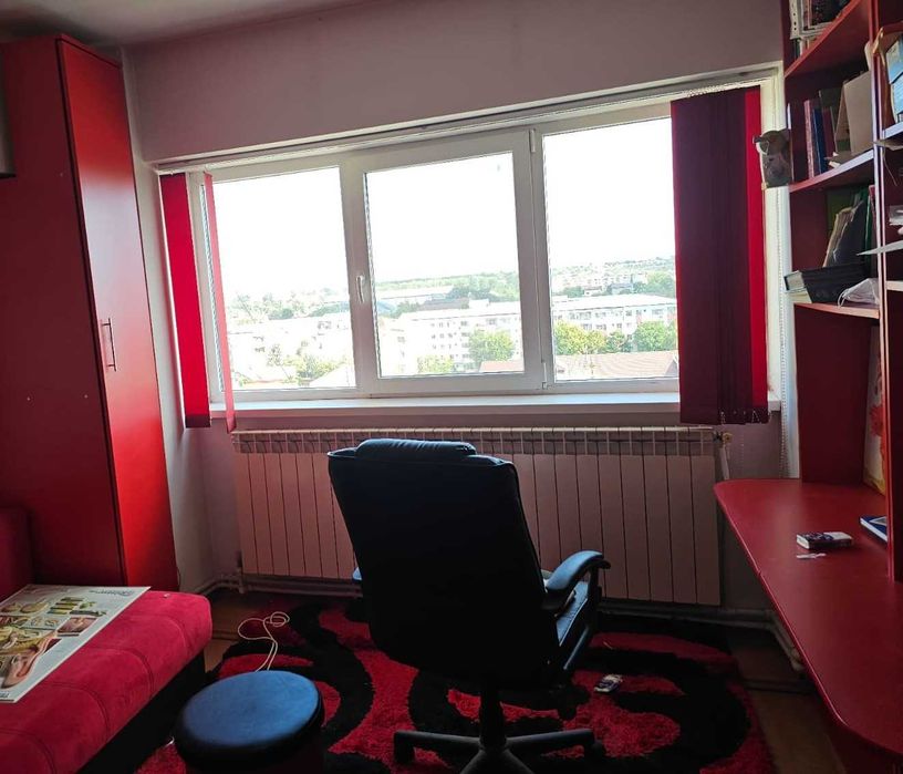 Vanzare apartament 4 camere