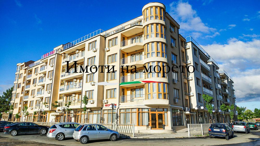 Отдавам под наем търговско помещение в затворен комплекс