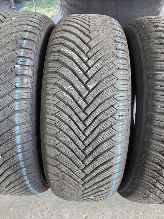 215/60/17 MICHELIN 4бр