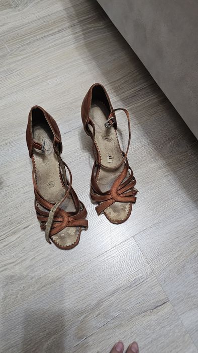 Обувь для танцев