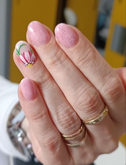 Manichiură și pedichiură