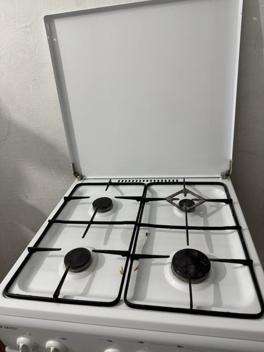 Продам газ плиту