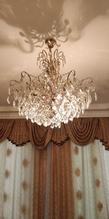 Люстра для гостиной