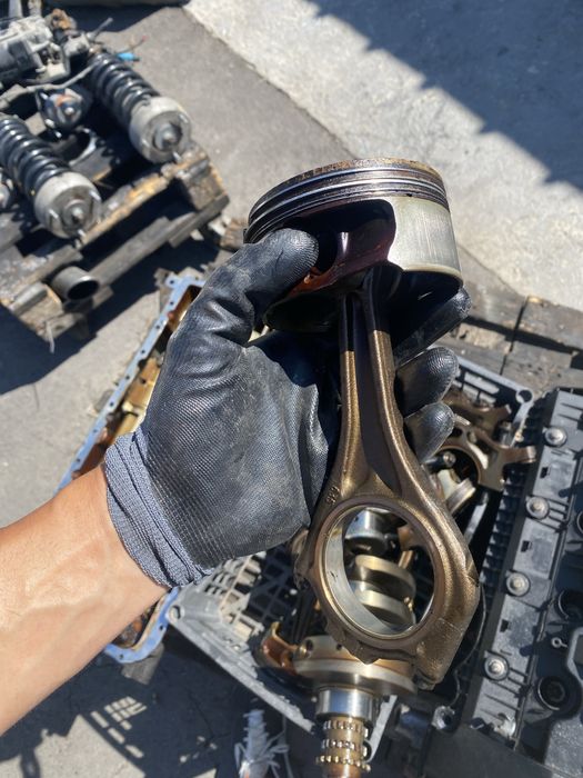 Двигател на части за BMW X5 E70 4.8 355к.с, колянов вал, глави, бутала