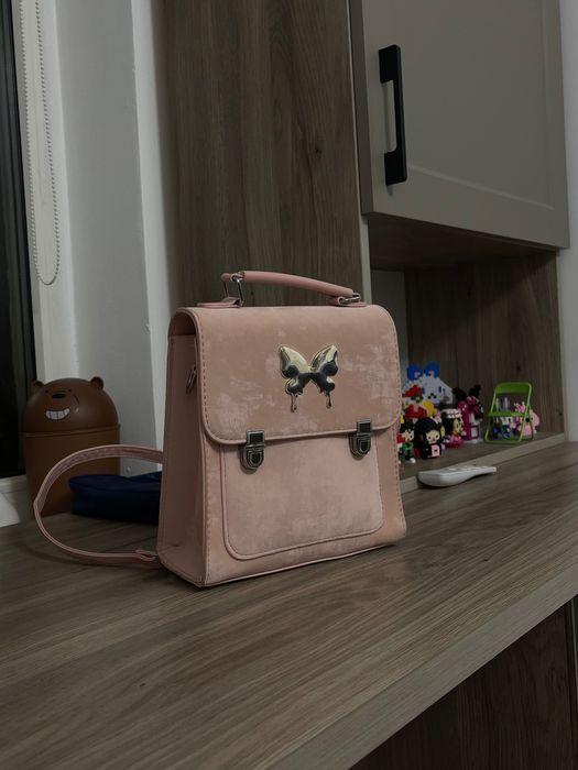 Продам сумку-рюкзак для девочки, привезли с Кореи