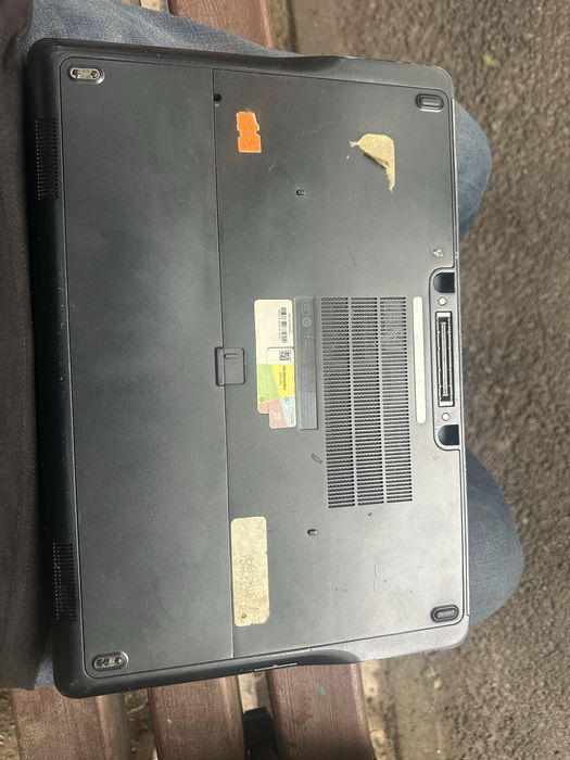 Срочно продам ноутбук dell