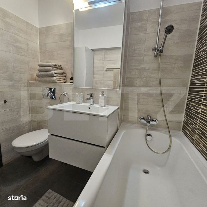 Apartament cu 3 camere, 83 mp, etaj 2, Craiovita Noua, zona Niela