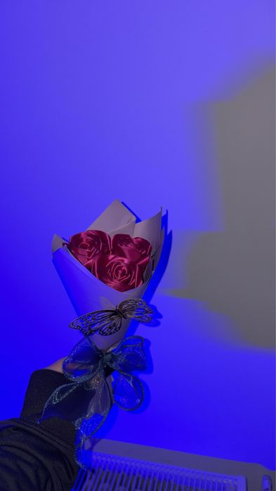 Trandafiri din satin