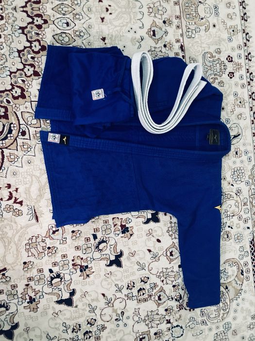 Продам кимано для дзюдо