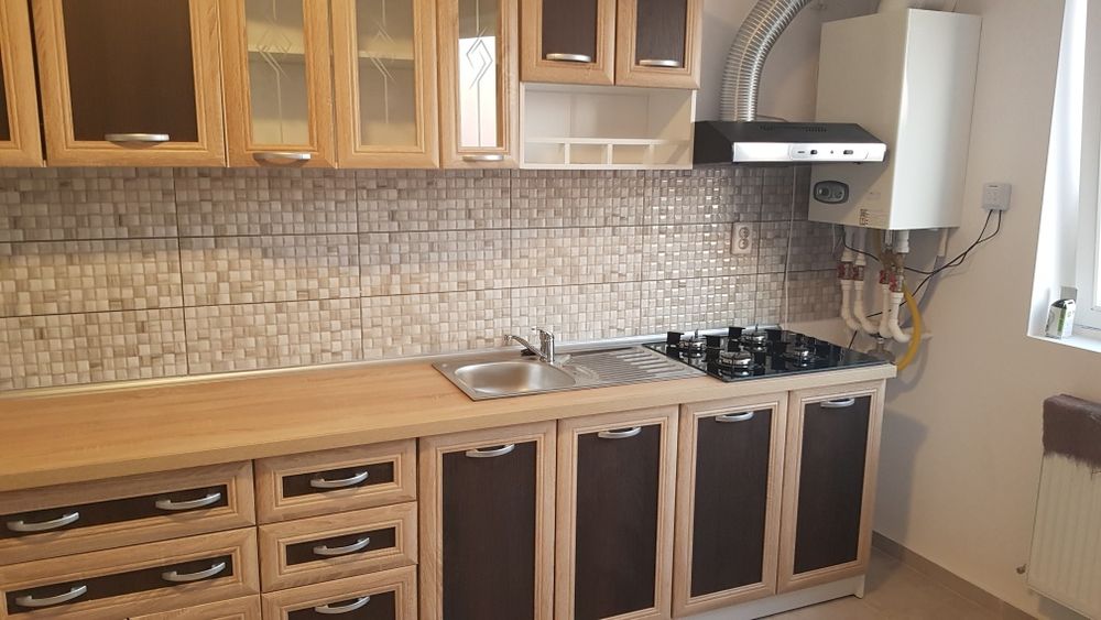 Închiriez apartament 2 camere tip studiou