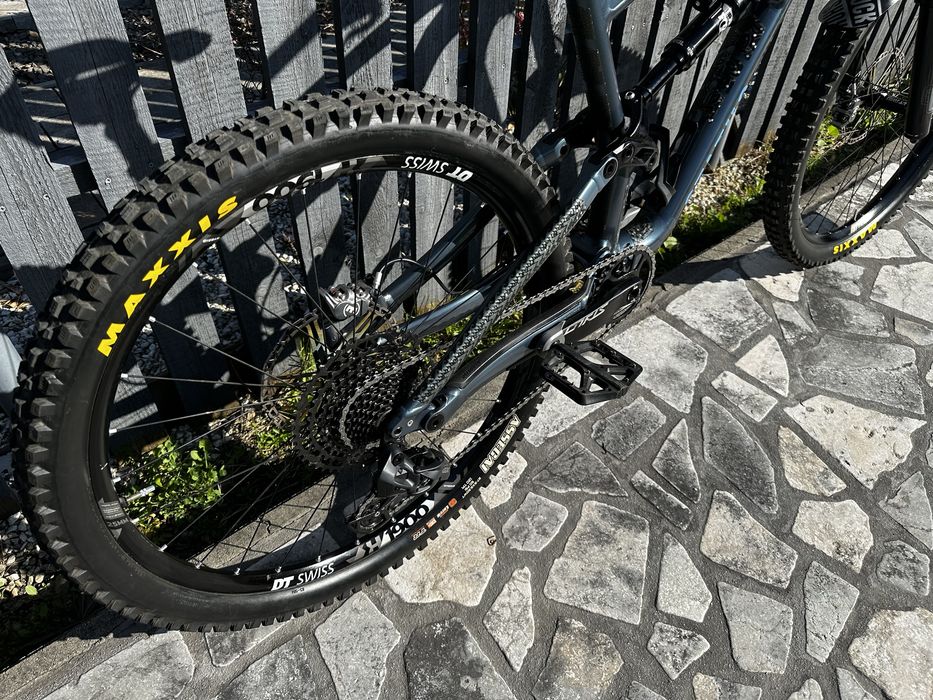 Bicicleta enduro - Specialized status 160 - Mullet bike - full custom