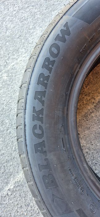 4 anvelope vara noi Blackarrow 215/60/16,dot 2025.Pretul este pe bucata.