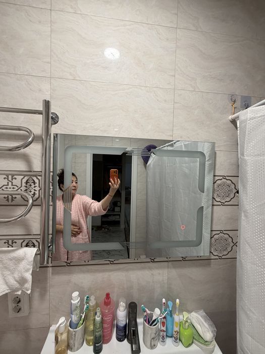 Зеркало лэд подствесткой