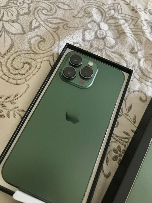 Продам iPhone 13 Pro