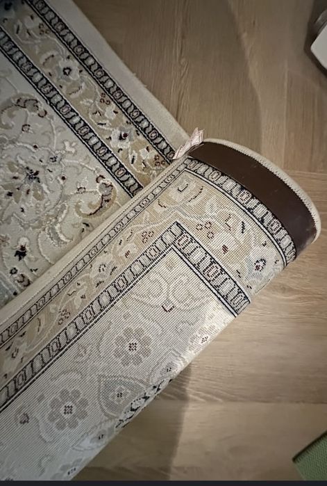 Ковер продам срочно