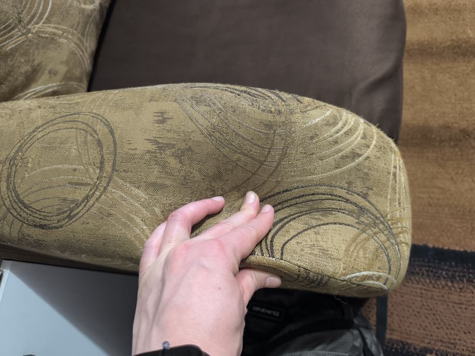 СПЕШНО! Кафяв  диван с функция сън и ракла