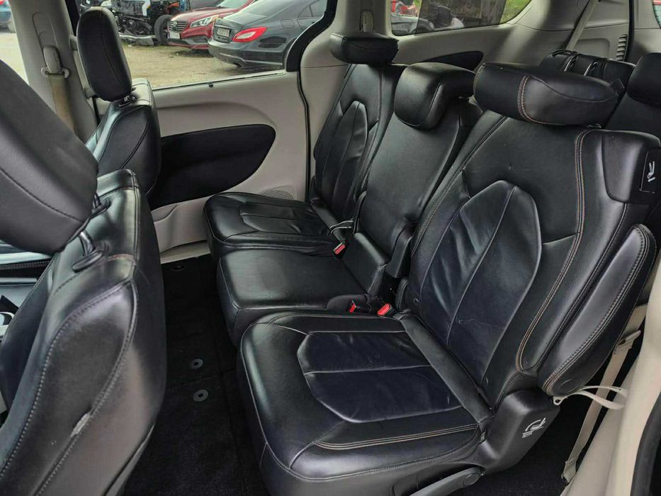 Chrysler Pacifica Touring L 3.6