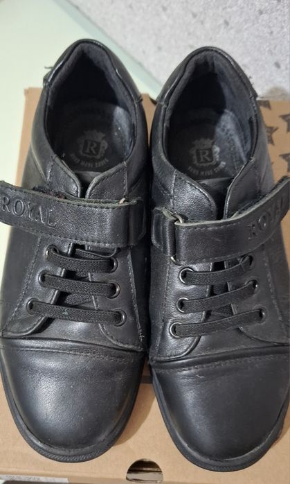 Продам туфельки на мальчика