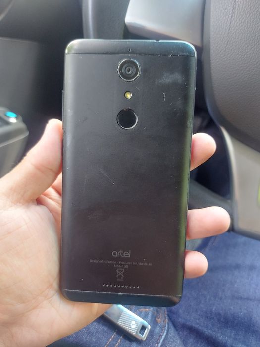телефон артел U5 16GB