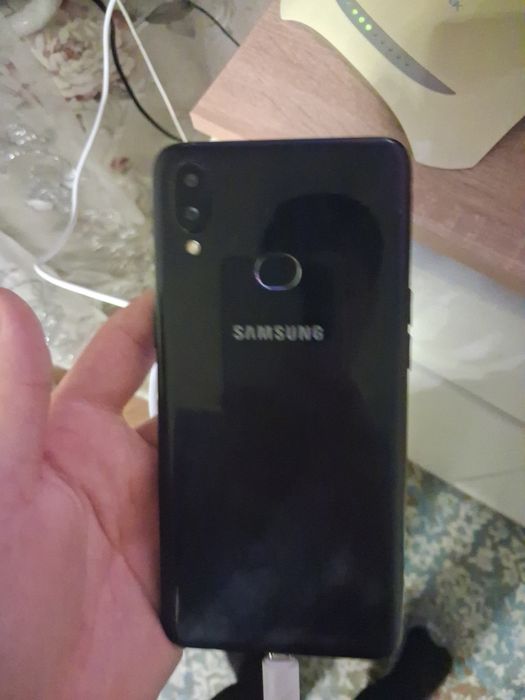 Продам телефон samsung a10s
