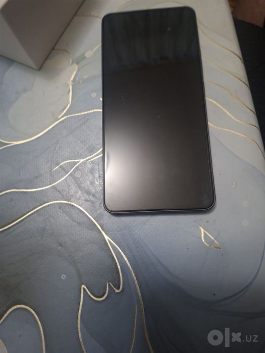 Oppo Reno13F с коробкой