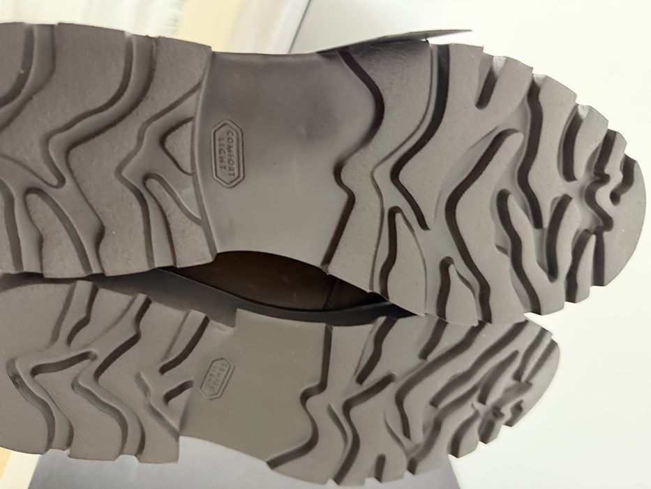 Bocanci/ghete Massimo Dutti noi cu eticheta nr 40/41/42/43/44/45