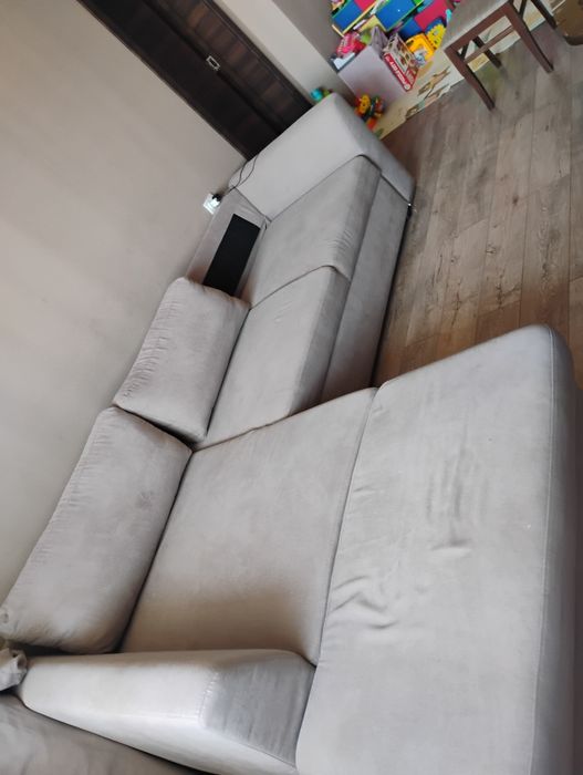 Запазен Ъглов Диван