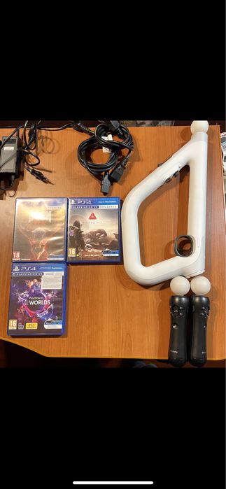 PS 4 Pro 1TB + Vr folosit de cateva ori