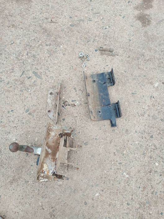 Оси и главини за каруци