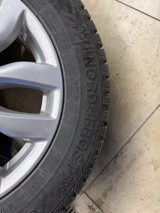 Продам комплект дисков с резиной