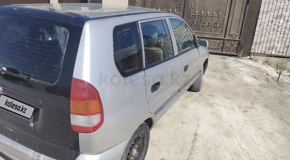Продам Mitsubishi Space Star 2001 года