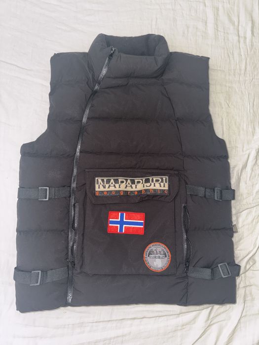 Vand vesta napapijri neagra M noua