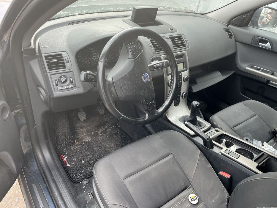 volvo v50 1.6hdi 109kc на части