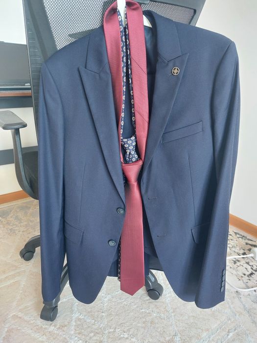 Продам костюм мужской