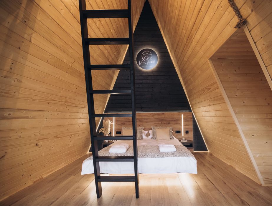 Cabana de inchiriat capacitate 4 persoane