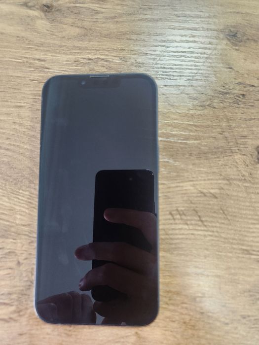 iPhone 13 Midnight (qora)