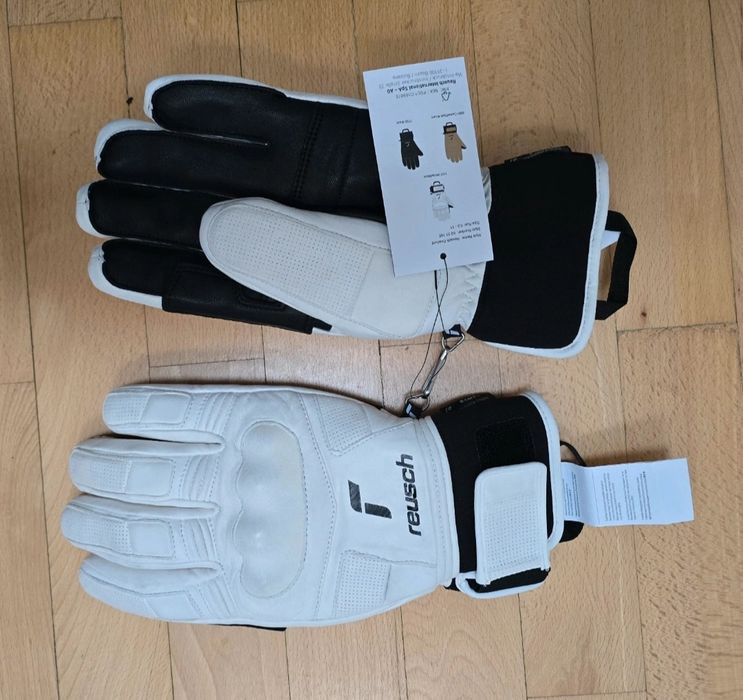 Vând  mănuși Reusch de ski