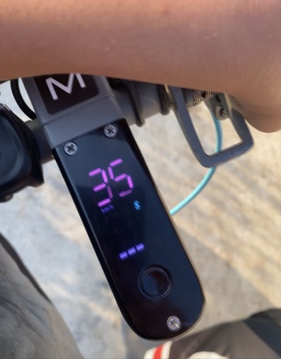 Trotineta motus scooty