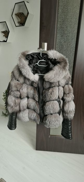 Haina de vulpe polara