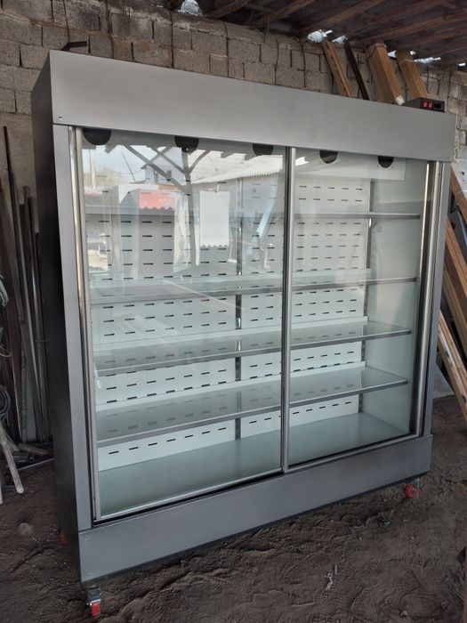 Витрини холодильник НОВЫЙ