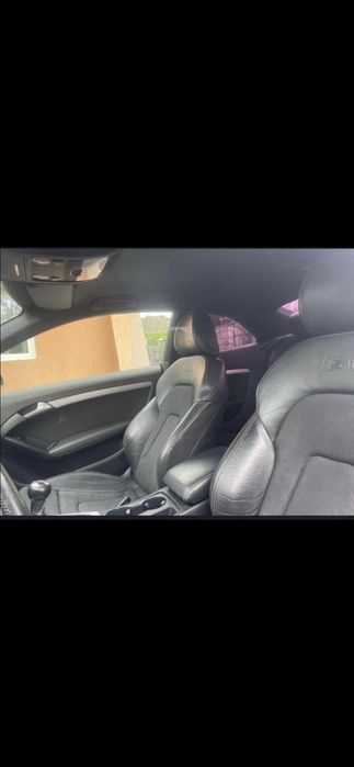 Vand -Audi A5 2009 1.8 -stare foarte buna toate schimburile la timp
