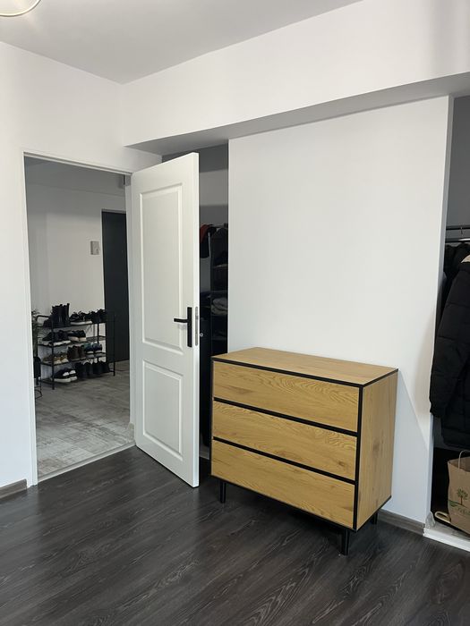 Vand apartament 2 camere decomandat rovine