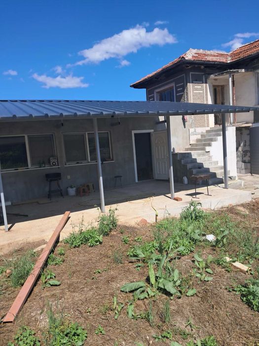 Къща в Беловица 48000€