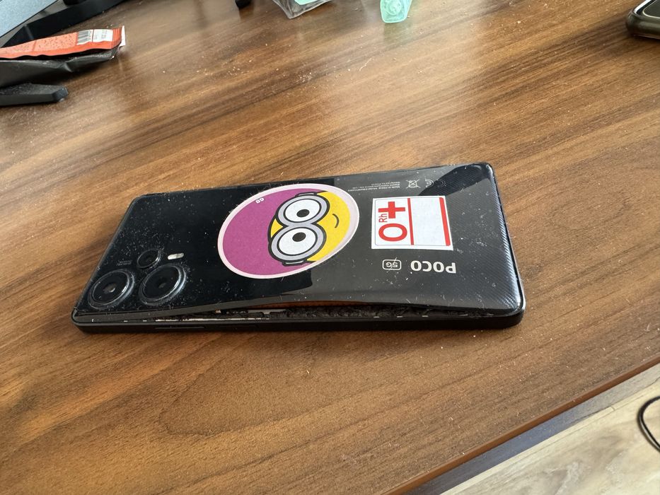 Vand Poco F5 5G DualSim 12GB RAM 256 GB stocare defect