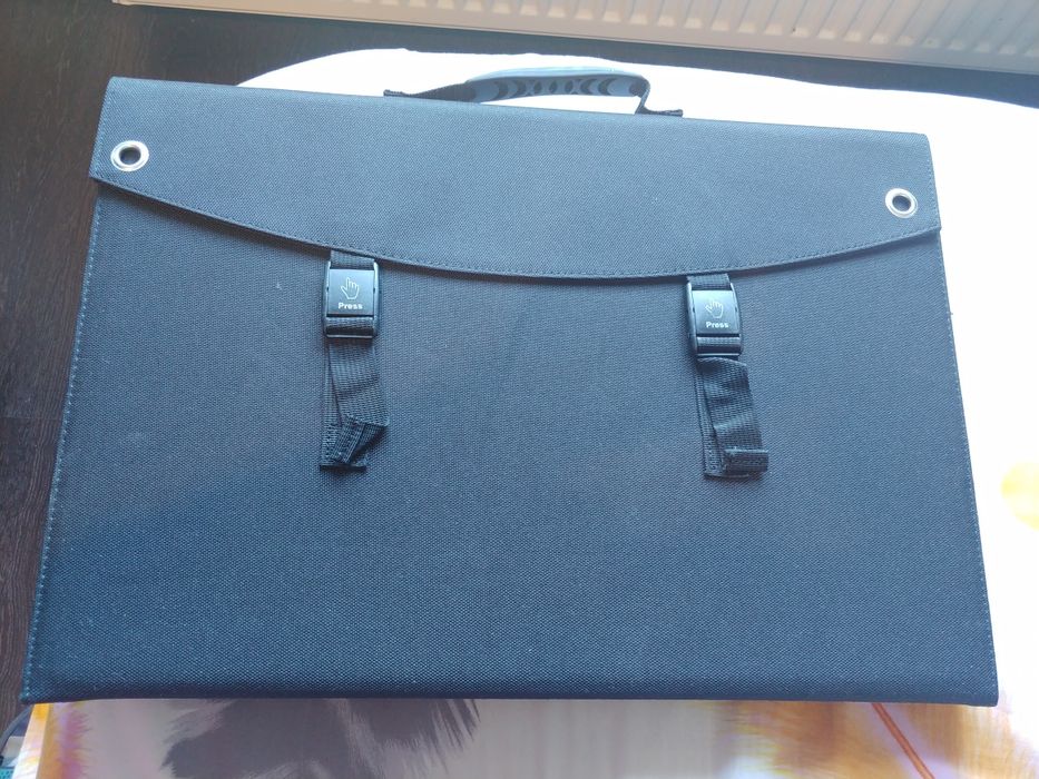 PRET FIX NOU Panou solar Pyramid 18V 100W pliabil geanta