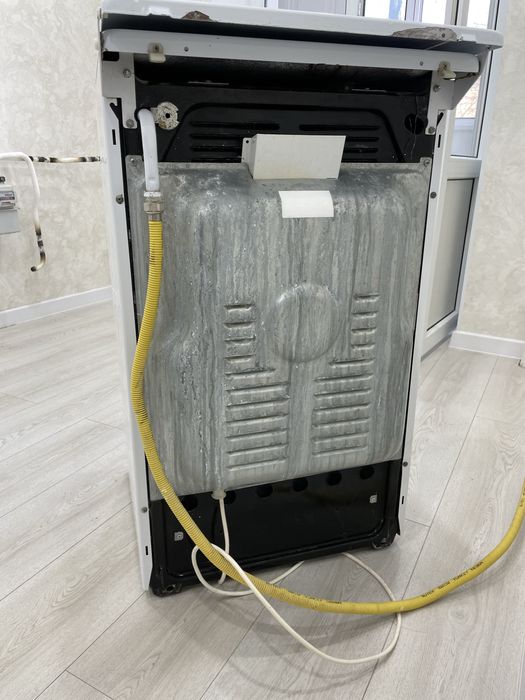 Продам газовую плиту (б/у)