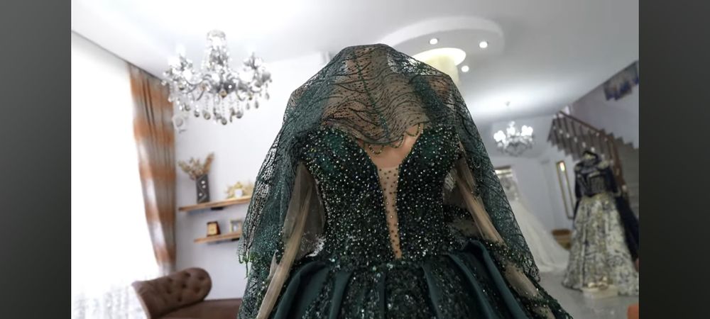 Зелена булченска рокля