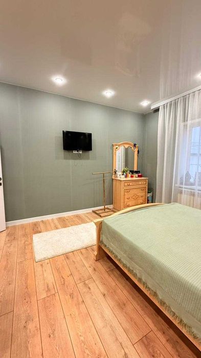 Продам шикарный дом в Зачанске